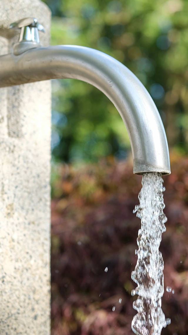 Yer Altı Su Kaynağı Background